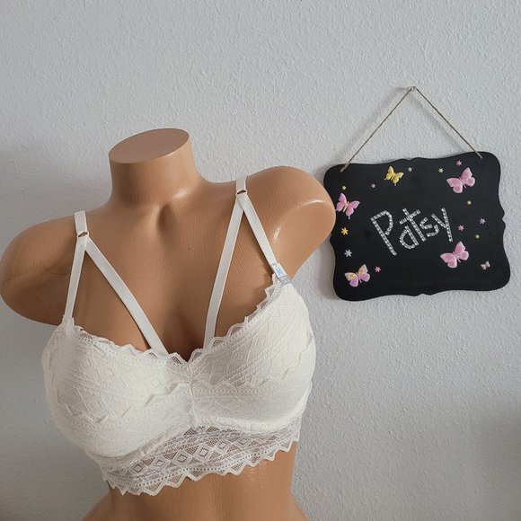 Victoria's Secret push up high neck Lace bralette - Picture 2 of 4